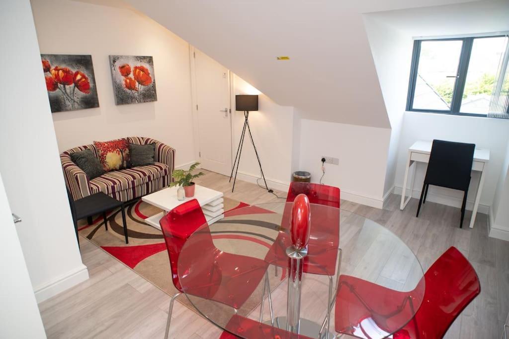 Rosey Lodge -1Bedroom Cousy Flat - Parking, Netflix, Wifi - Close To Blenheim Palace & Oxford - F5 Kidlington Eksteriør bilde