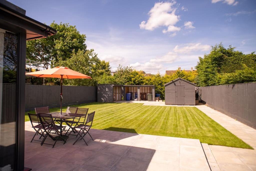 Rosey Lodge -1Bedroom Cousy Flat - Parking, Netflix, Wifi - Close To Blenheim Palace & Oxford - F5 Kidlington Eksteriør bilde