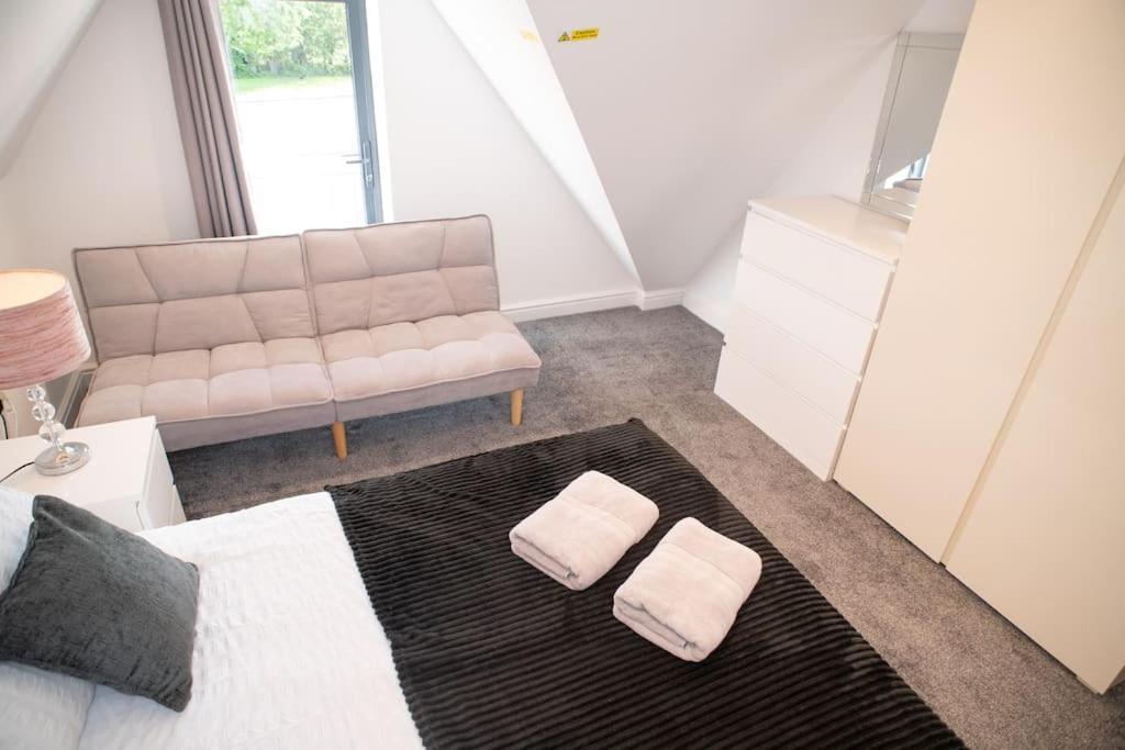 Rosey Lodge -1Bedroom Cousy Flat - Parking, Netflix, Wifi - Close To Blenheim Palace & Oxford - F5 Kidlington Eksteriør bilde